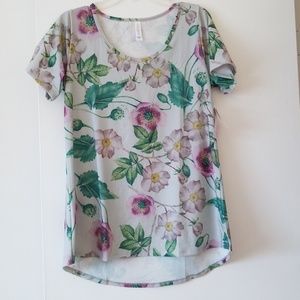 Beautiful Floral LuLaRoe Classic T Sz M NWT